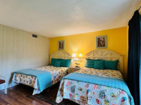 *A FAMILY RETREAT*Pool*Steps to the Beach*Approved Dogs*D18-9